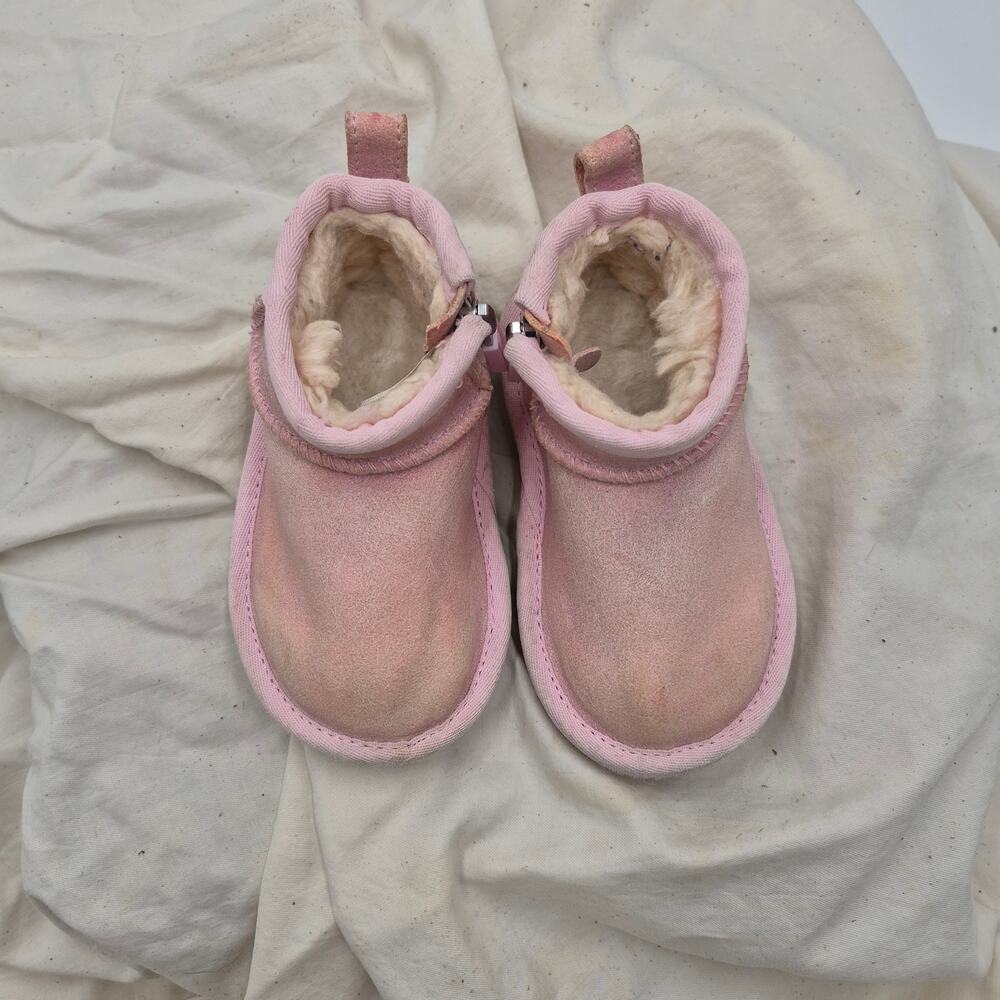 UGG Classic Ultra Mini Dazzle boots PINK little girls size 6
